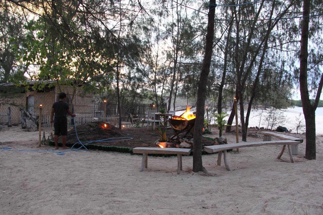 Pondok Wisata Pantai Cemara Hotel Mondu Exterior foto