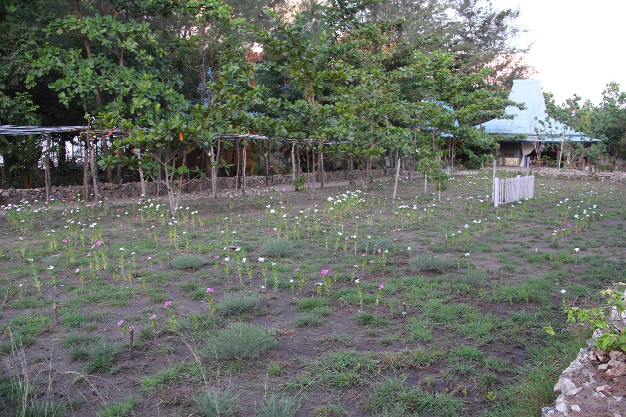 Pondok Wisata Pantai Cemara Hotel Mondu Exterior foto